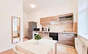1 Room Apartments - 15min Messe DUS - 10min Oldtown
